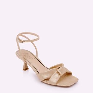 Badgley Mischka Valerie Open Toe Kitten Heels in Gold Size 9